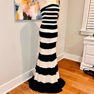 Chetta B Black and White Strapless Mermaid Gown